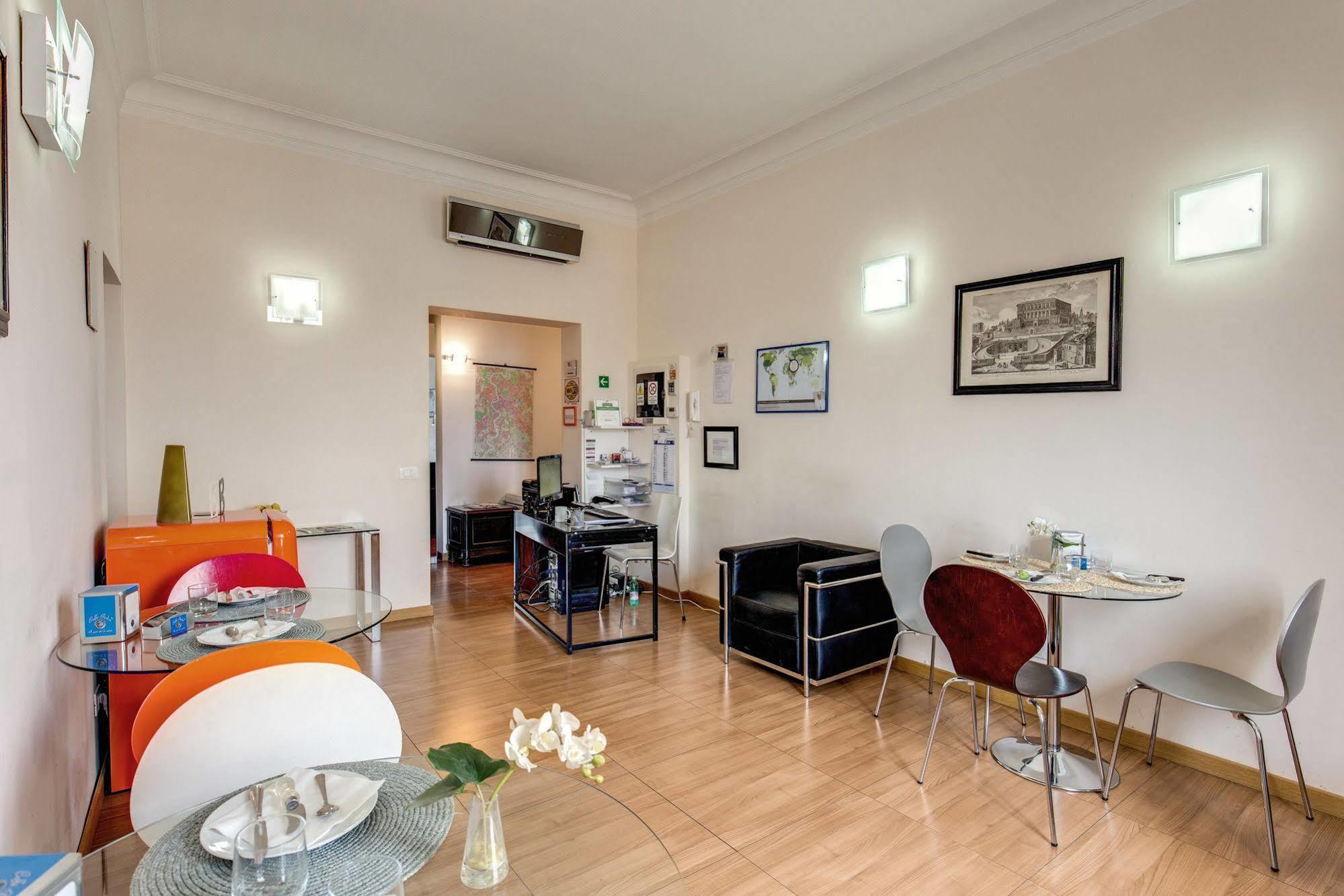 Bon Ton Suite Rome Bagian luar foto